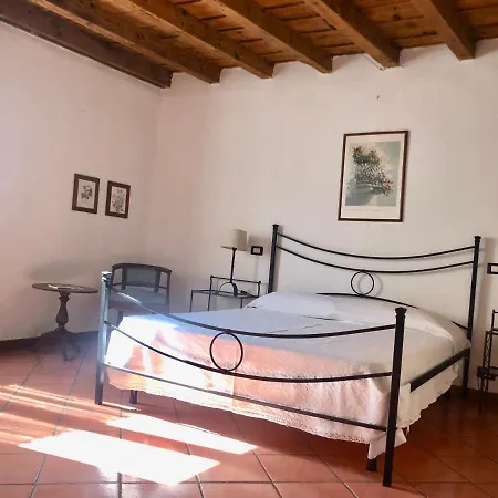 Casa Borgo Antico Apartment *
